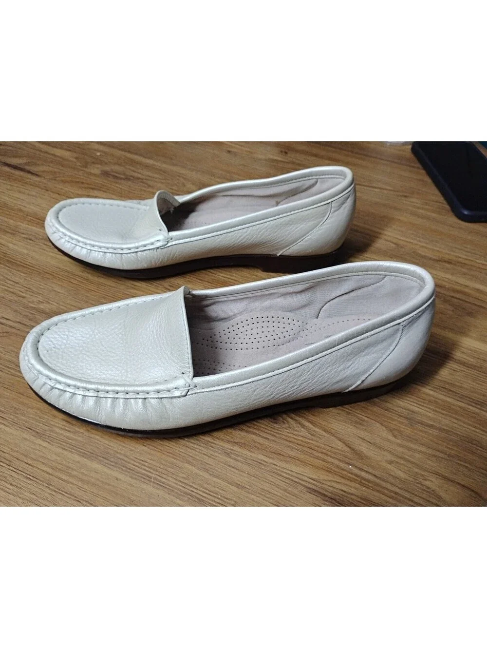 SAS Simplify Loafers Women's 7.5 M Pearl Bone Tripad Comfort Slip-On Leather